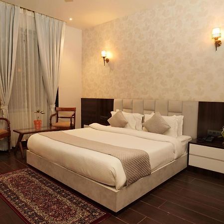 Hotel Northview Park By Lycoris !! Top Rated & Most Awarded Property In Tricity Zirakpur Eksteriør bilde
